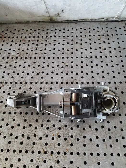 Maner usa dreapta spate vw golf 5 1k
