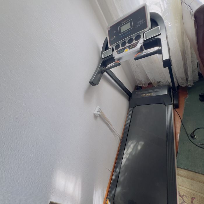 Беговая дорожка Genau 2,8л.с