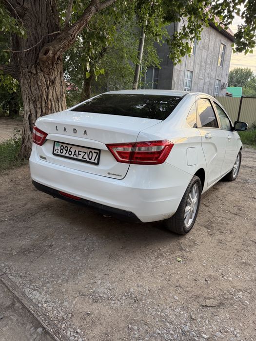Продам Lada Vesta 2018 год