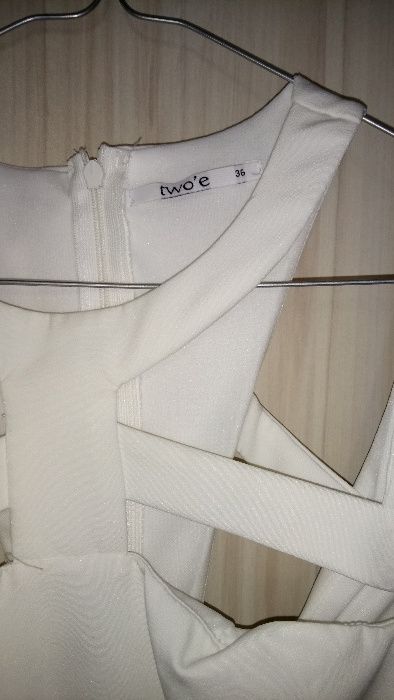 Дамска бяла рокля