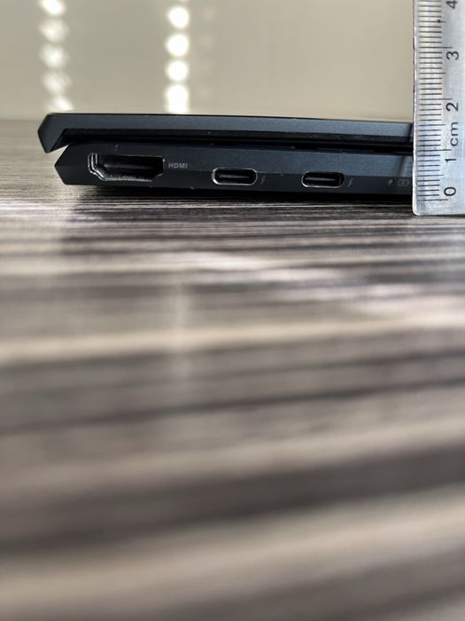 ASUS Zenbook 14 UX425JA-WB501R