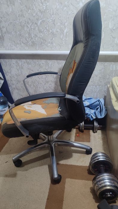 Продается Кресло офисное