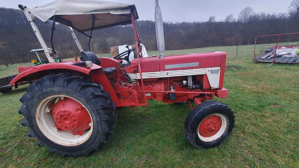 Tractor International 423
