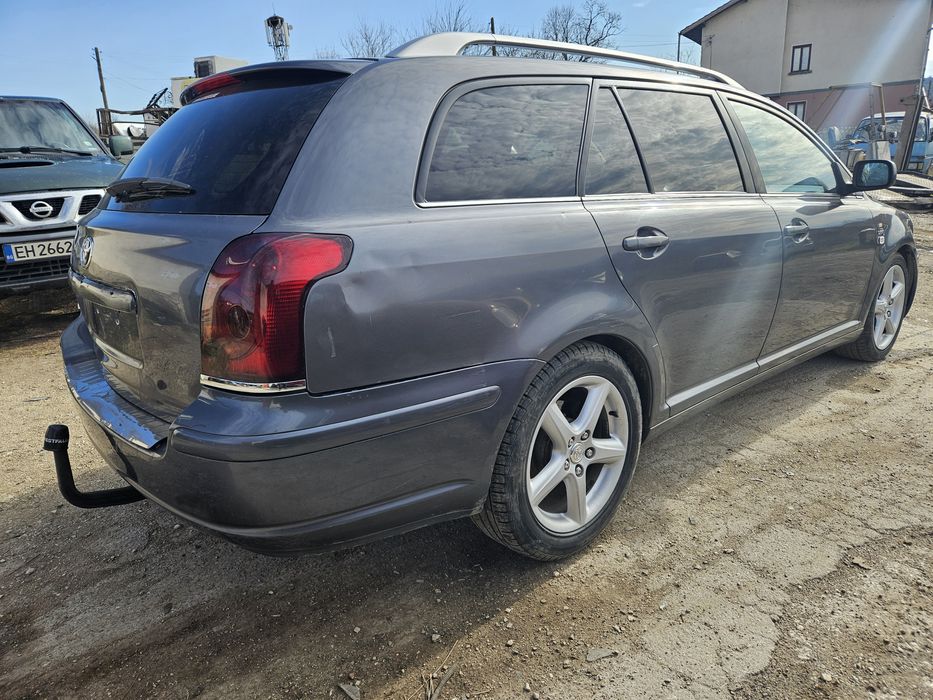 Тойота Авенсис т25 2.2 д-кат 177 на части Avensis t25 2.2d-cat 177