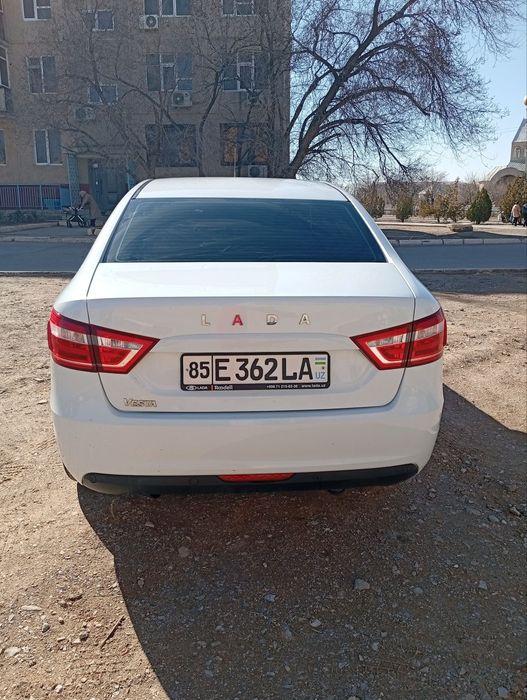 Лада Веста седан