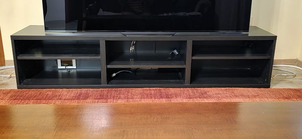 Vand comoda TV IKEA Besta