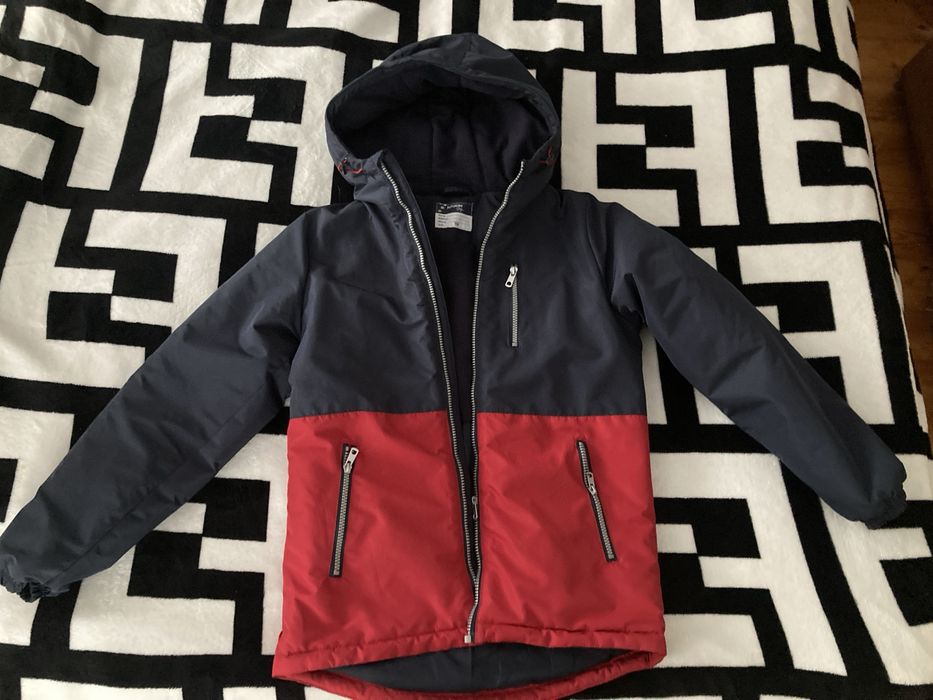 Продам куртку для подростков