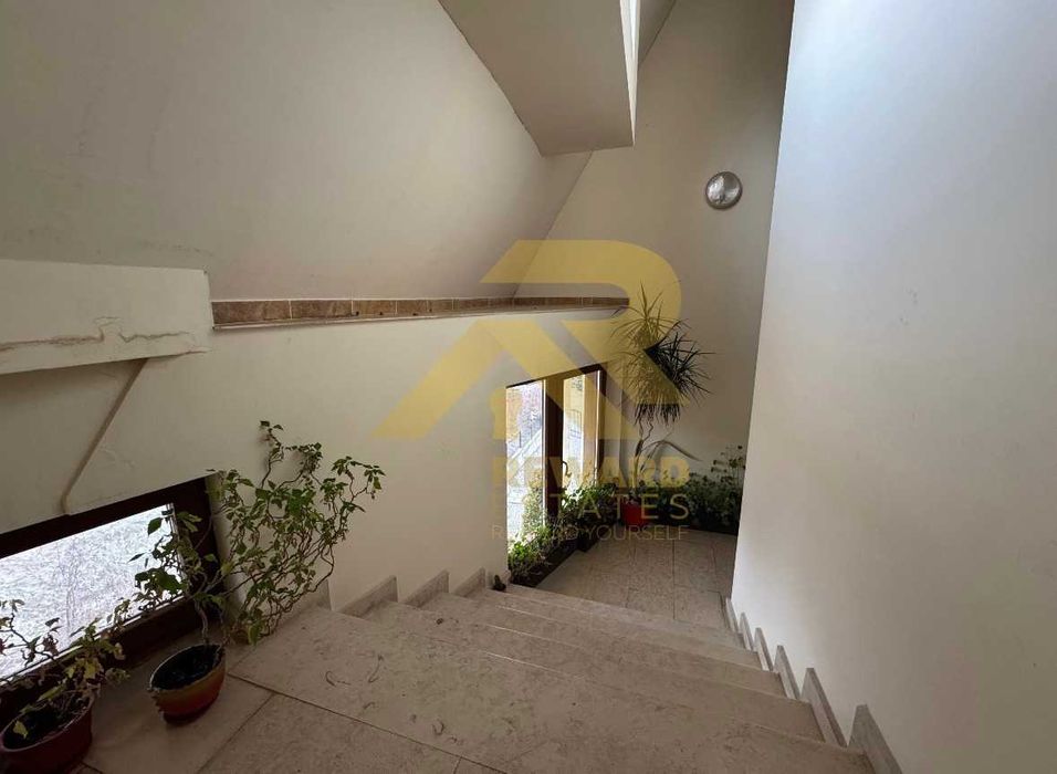 Продава се Тристаен апартамент в София, м-т Детски град - 150 кв.м за 2534 €/кв.м - Снимка #7