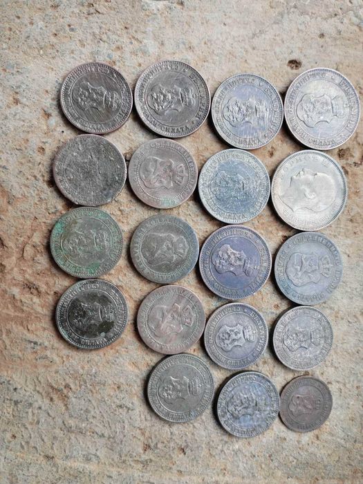 Стари български монети