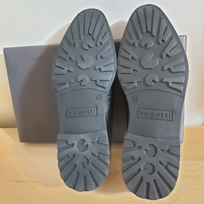 Pantofi negri clasici BUGATTI, mărimea 42