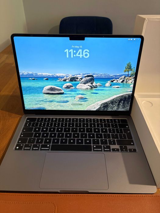 Macbook Air 13" M3, 2024 256GB