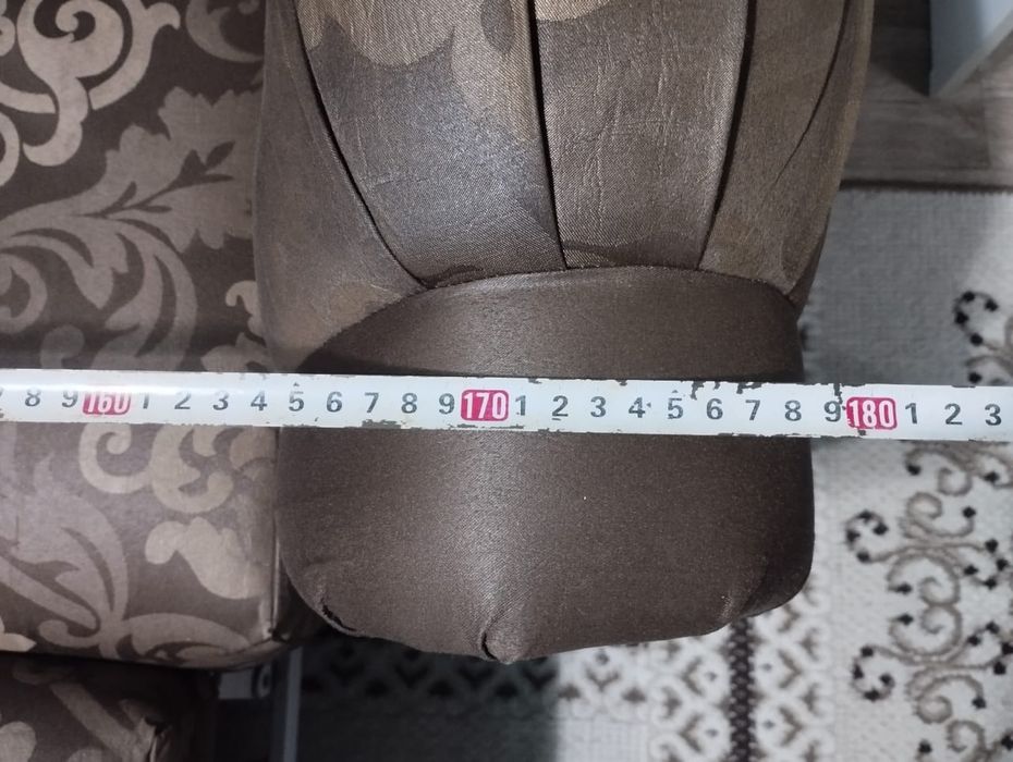 Продам диван кожаный