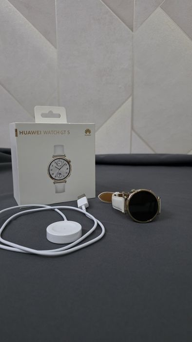 Смарт часы HUAWEI WATCH GT 5 41mm