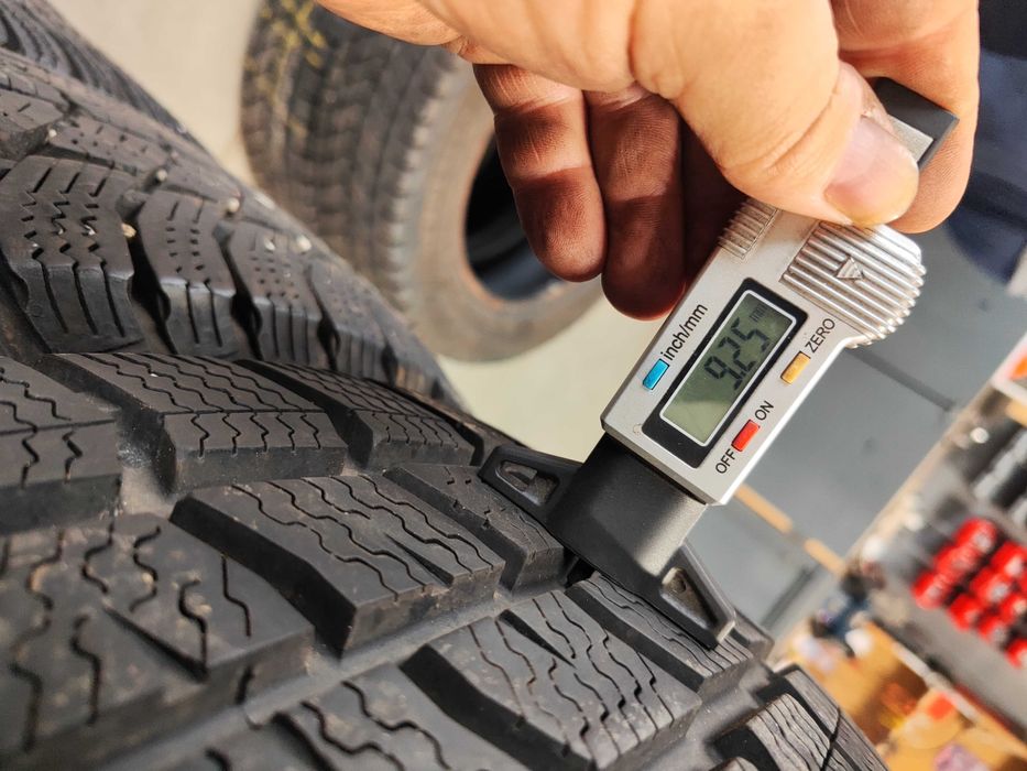 4бр.зимни гуми 215/65/16C Vredestein