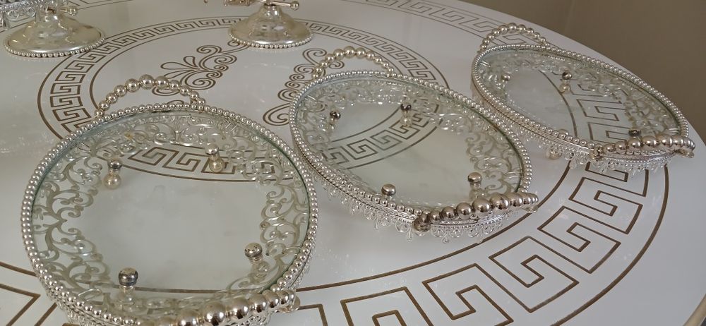 Блюдница блюдница.