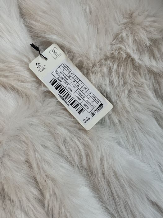 Ново палто с косъм С размер плюс шапка