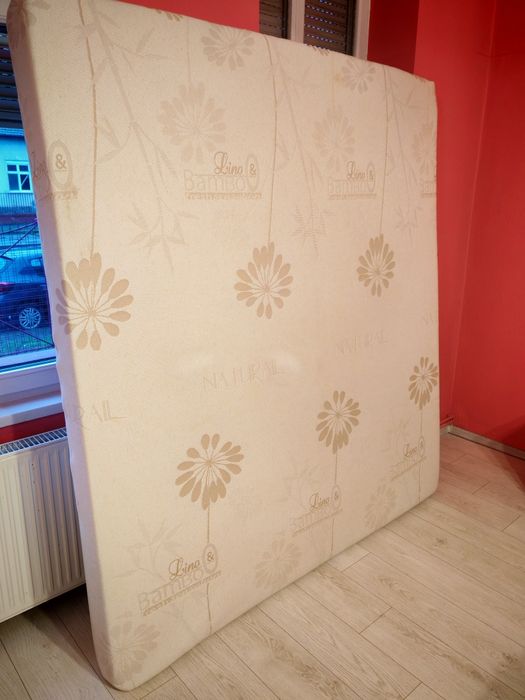 Vând saltea 180/200