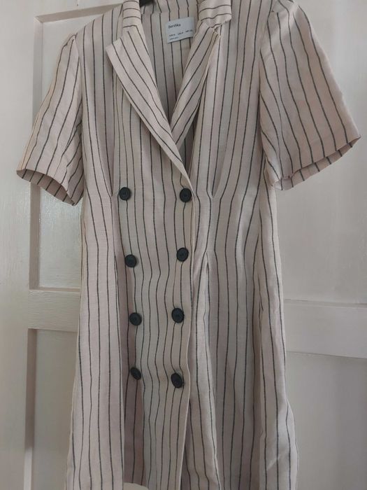 Рокля Bershka M размер