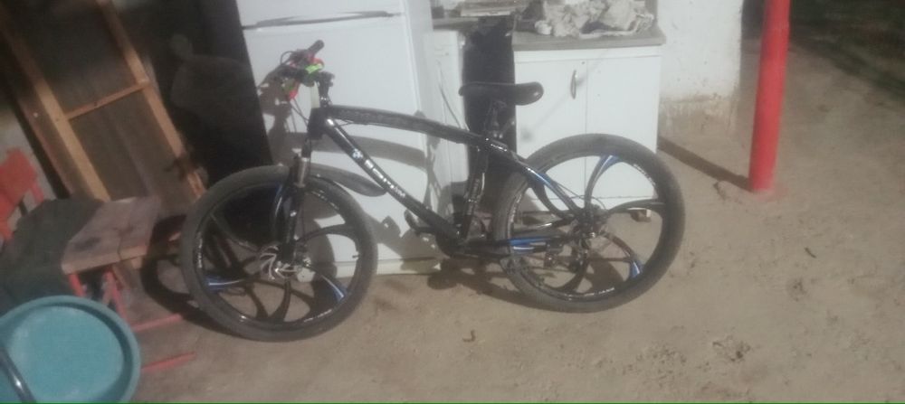 Телевизор и велосипед