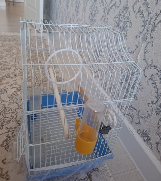 Продам клетку для птицы