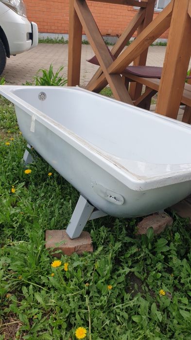 Продам ванну в хорошем состоянии