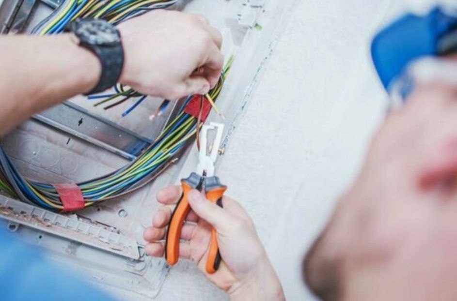 Ел инсталации,смяна на табла, инсталации на къщи и др