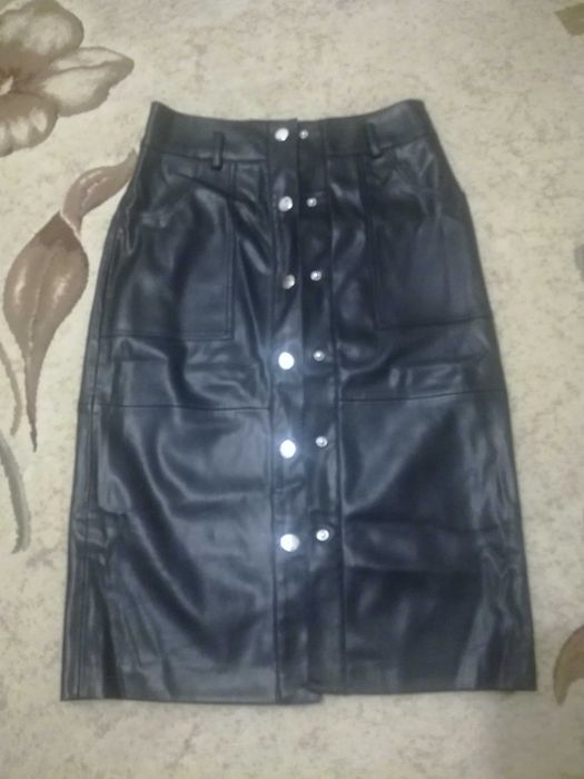 Продам кожаные,юбки