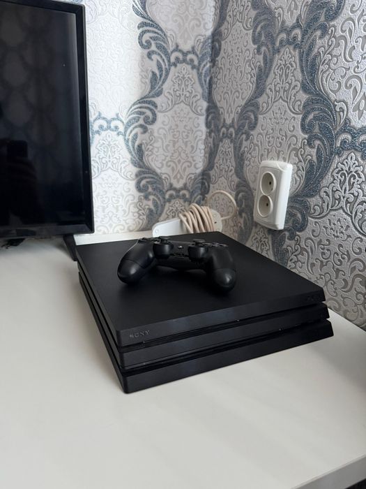 Play station 4 Pro 5 игр