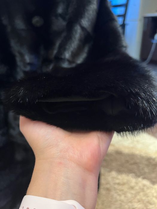 Продам норковую шубу жен