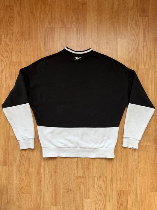 Reebok дамски суитшьрт Training Essentials