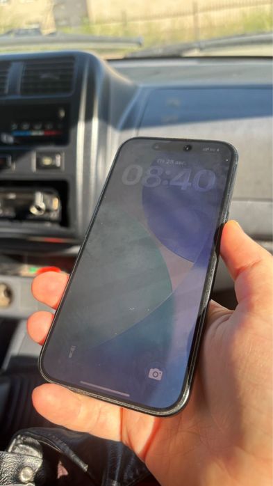 Продам Iphone 15
