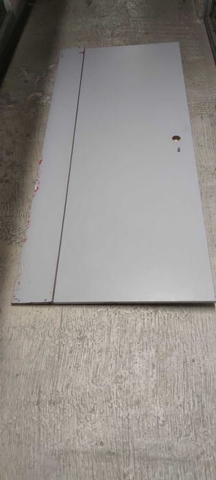 Usa din PAL, cu balamale incluse, dimensiune 190 x 65 cm