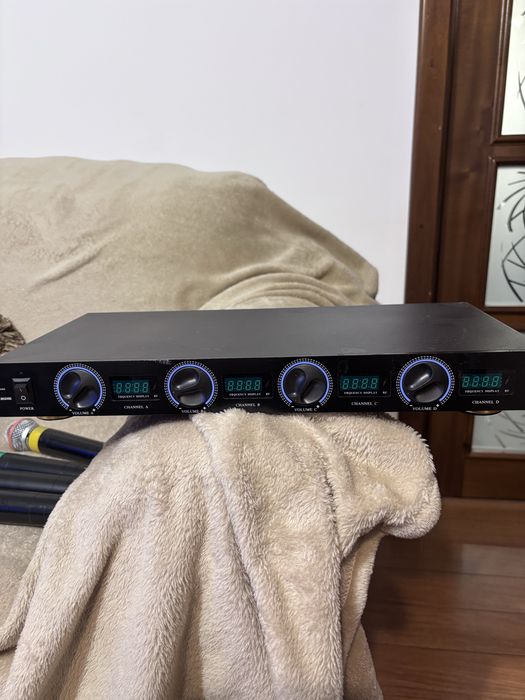 Vand exhipamente audio de calitate