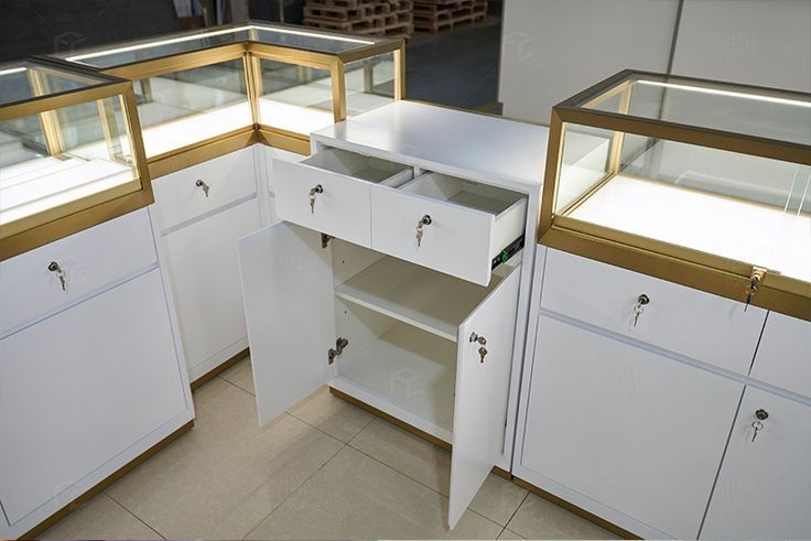 Vitrina magazinlarga