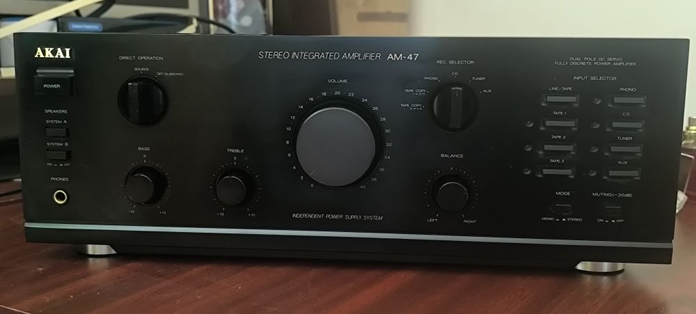 Vând amplificator Akai AM-47
