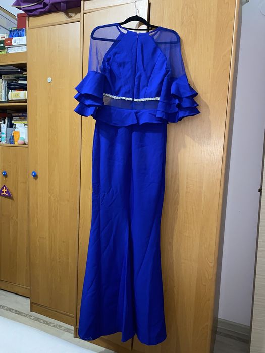 Продам платье. Носила только один раз