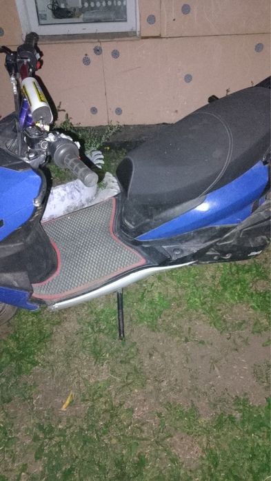 продаю скутер на ходу