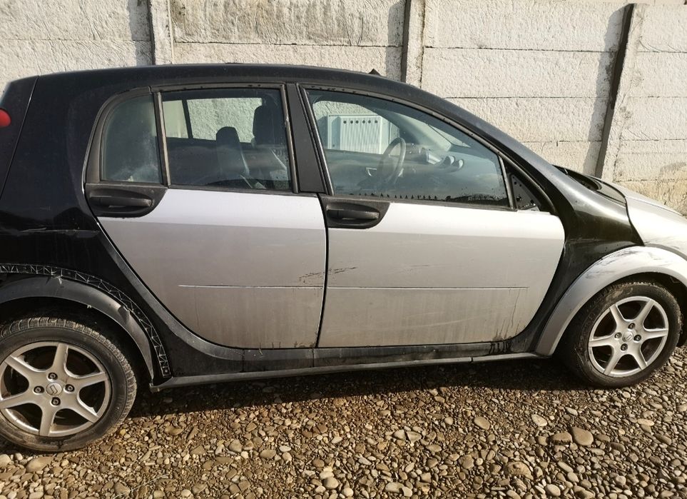 Ușa capota smart forfour