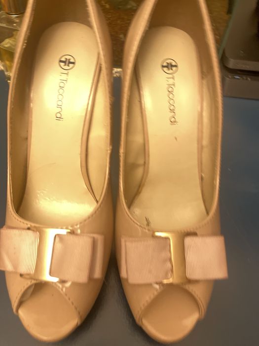 Продам туфли женские