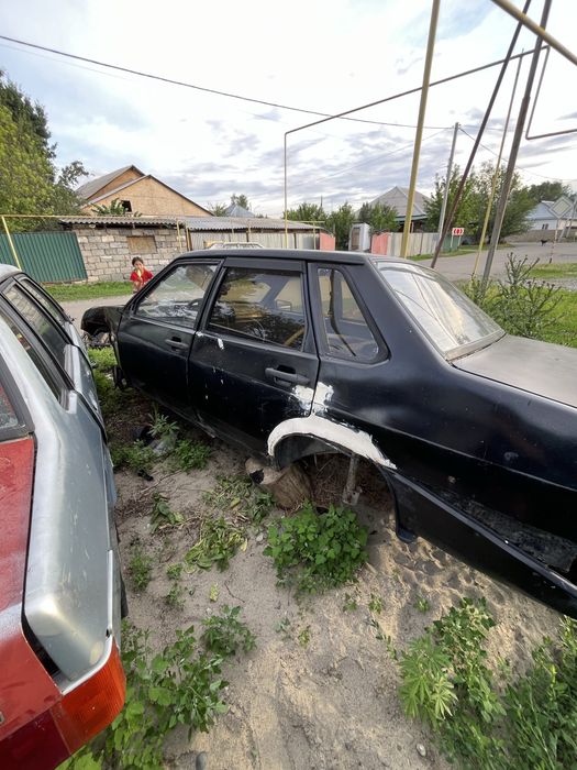 Продам ваз 21099 на запчасти