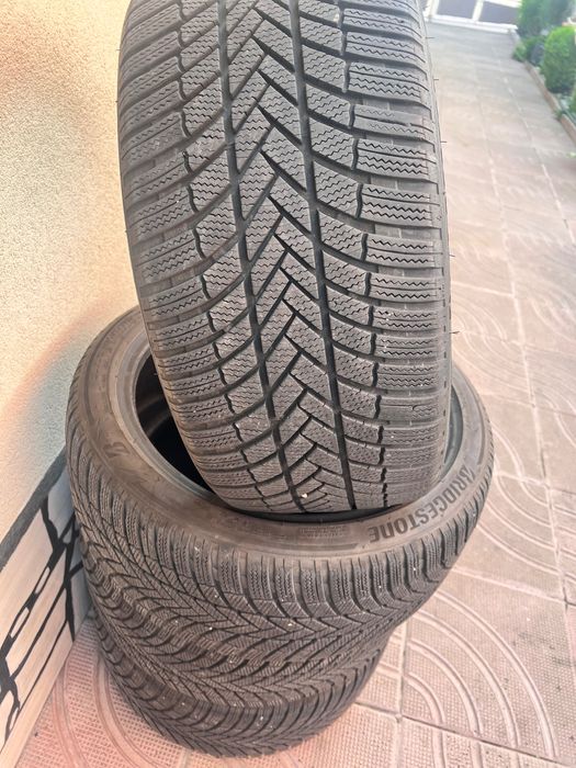 245/40/18  BRIDGESTONE Blizzak  LM005