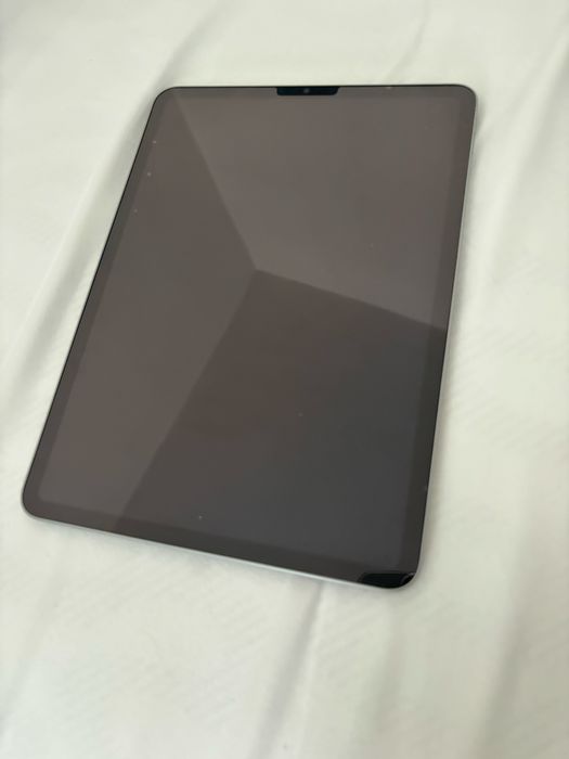 iPad pro 11” cu pen apple