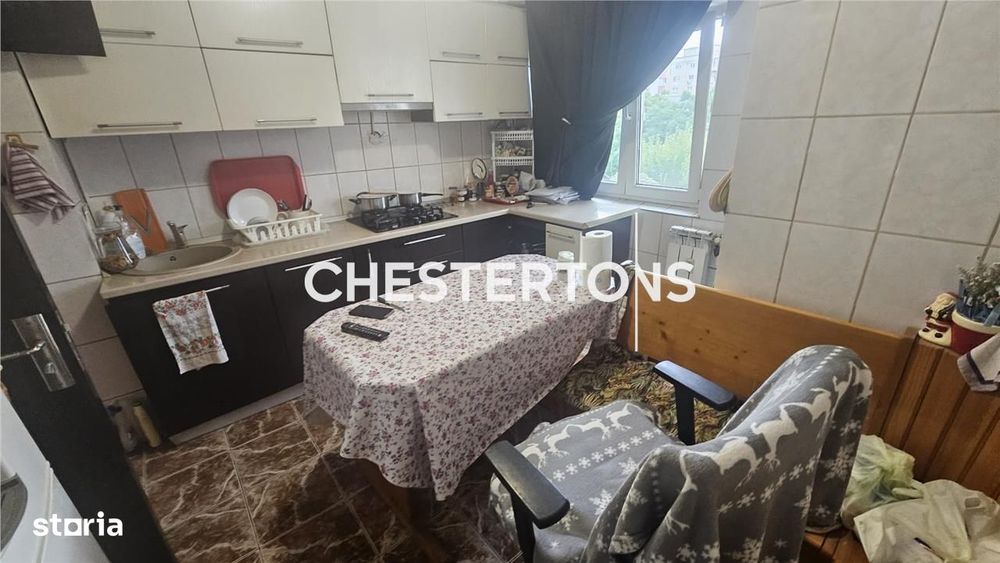 SUPER PRET!!! Apartament 3 camere 2 bai in Drumul Sarii