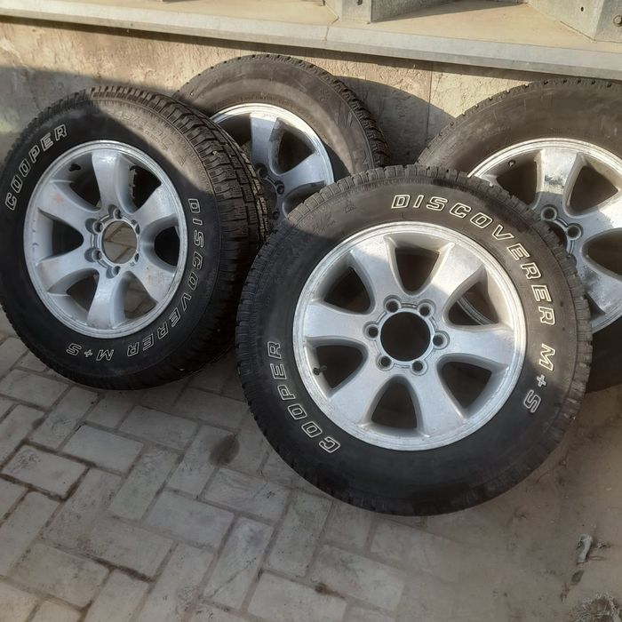 Диски с зимней резиной Toyota Prado 120