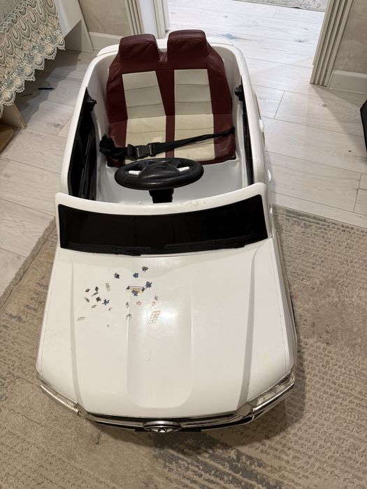 Продам детский электромобиль