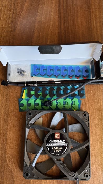 Vand 2x Ventilatoare Noctua NF-A12x15 PWM Chromax Black Swap