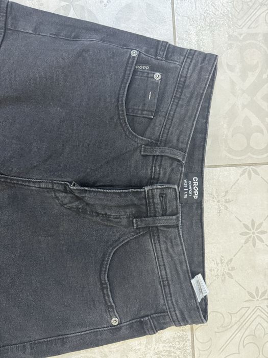 Мъжки дънки Cropp и Bershka