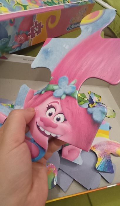 Макси пъзел Тролчета 24+3D очила подарък части