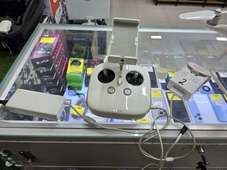 Дрон Dji Phantom 4 4к магазин Реал