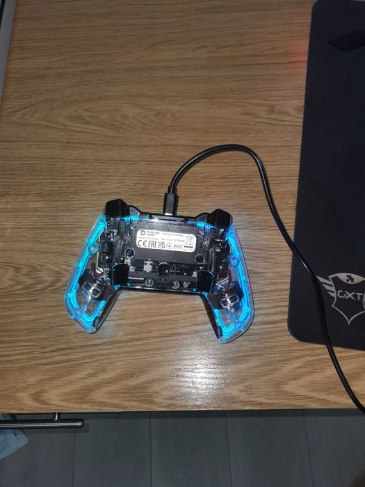 USB жичен геймпад за PC и Android